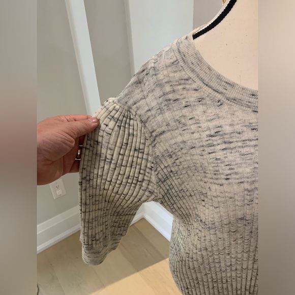 Joie Women’s Size 2X Marled Ribbed Short Sleeved Sweater - Picture 3 of 5